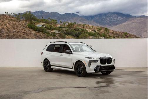 2026 BMW X7 M60i