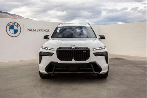 2026 BMW X7 M60i