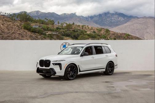 2026 BMW X7 M60i