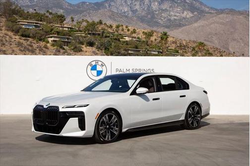 2025 BMW 740 i