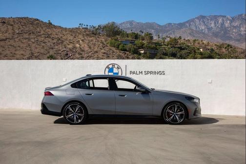 2026 BMW 550e xDrive