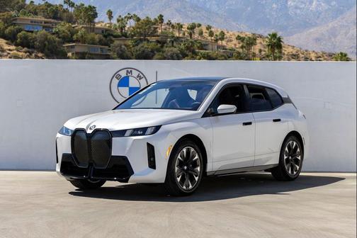 Mineral White Metallic 2026 BMW iX xDrive45