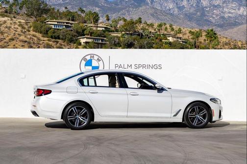 Mineral White Metallic 2023 BMW 530 i