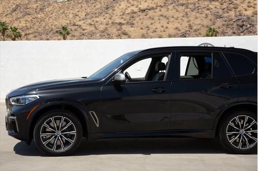 2022 BMW X5 M50i
