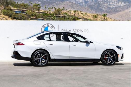 Mineral White Metallic 2027 BMW 530 i