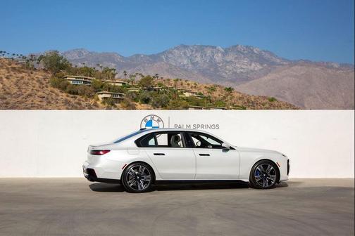 2025 BMW 760 i xDrive