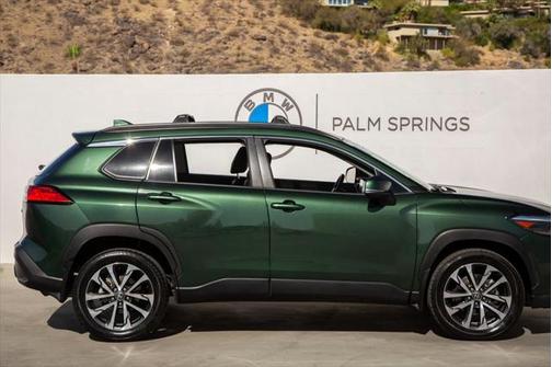2022 Toyota Corolla Cross XLE