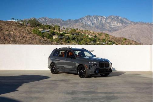 2026 BMW X7 M60i