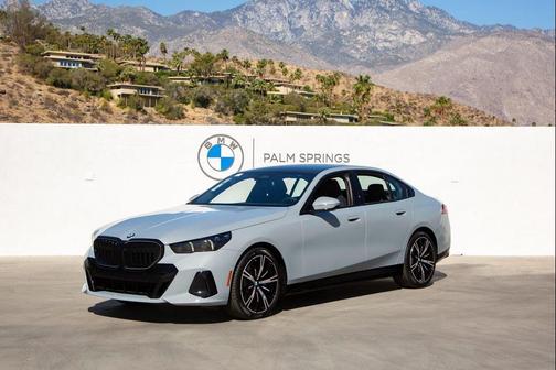 Brooklyn Grey Metallic 2026 BMW 530 530i