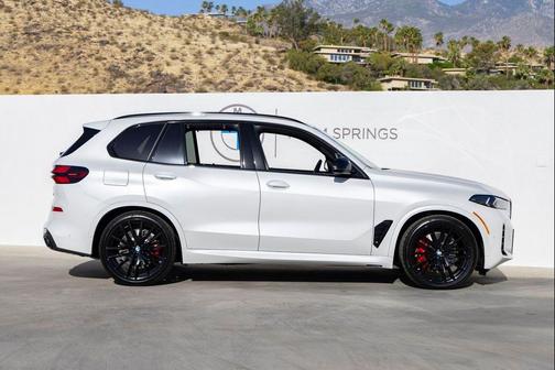 Mineral White Metallic 2026 BMW X5 M60i