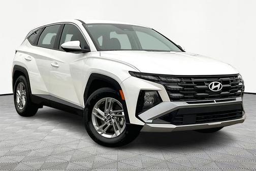 2025 Hyundai TUCSON SE
