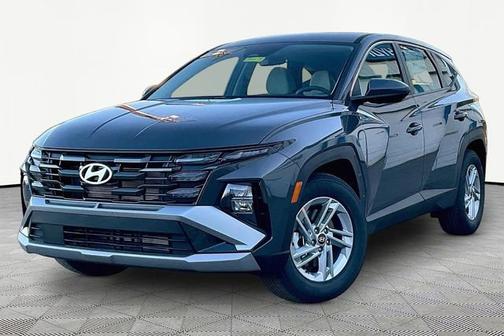 Gray 2026 Hyundai TUCSON SE
