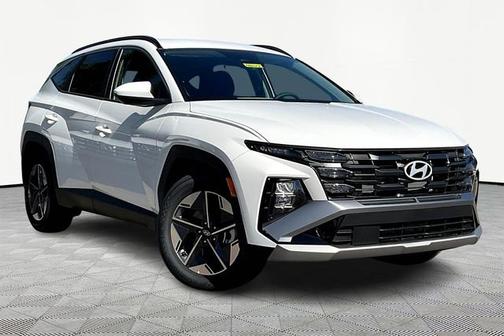 White 2026 Hyundai TUCSON SEL