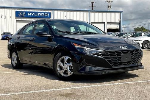 2021 Hyundai ELANTRA SE