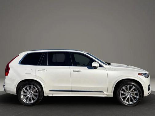 2017 Volvo XC90 T6 Inscription