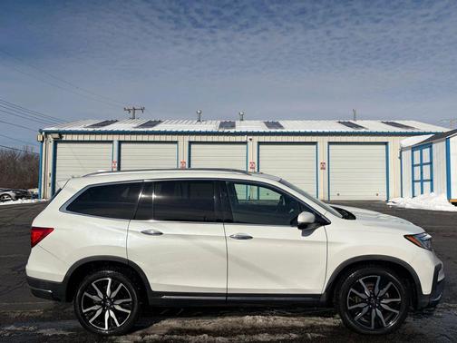 2020 Honda Pilot Touring 8-Passenger