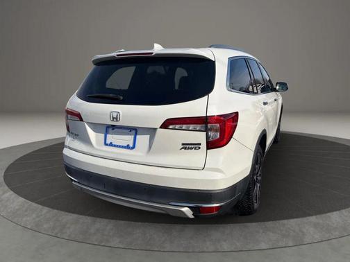 2020 Honda Pilot Touring 8-Passenger