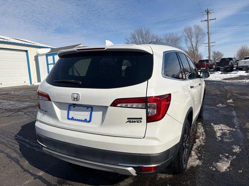 2020 Honda Pilot Touring 8-Passenger