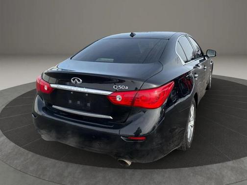 2015 INFINITI Q50 Base