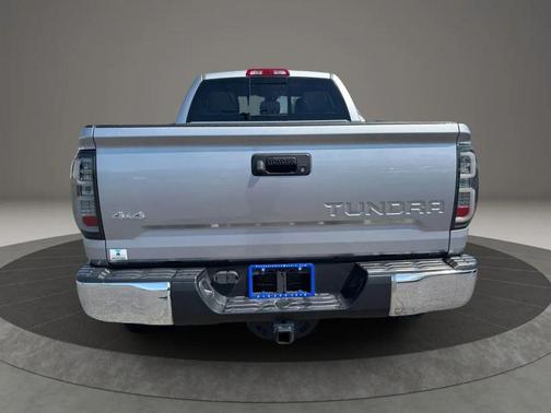 2018 Toyota Tundra SR5