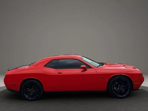 Go Mango 2018 Dodge Challenger R/T