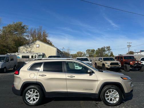 2014 Jeep Cherokee Sport