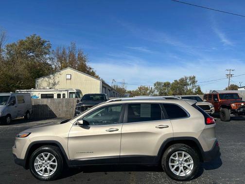 2014 Jeep Cherokee Sport