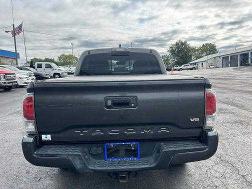 2020 Toyota Tacoma TRD Sport