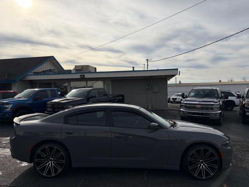 2019 Dodge Charger SXT