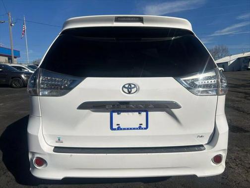 2017 Toyota Sienna SE Premium