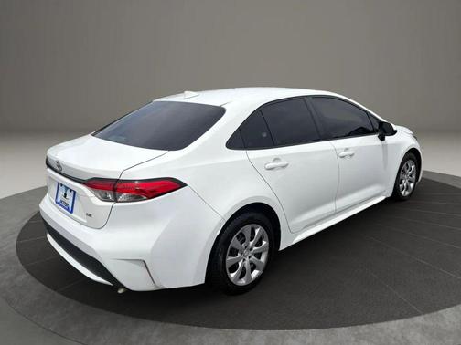 Super White 2021 Toyota Corolla LE