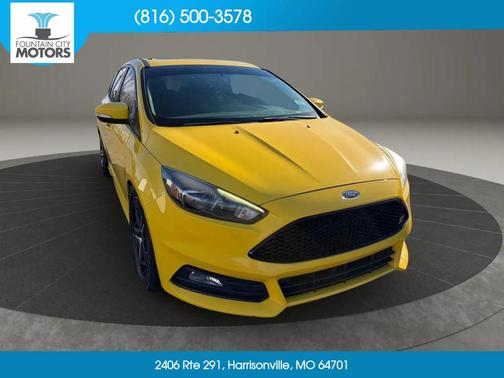 2017 Ford Focus ST 
