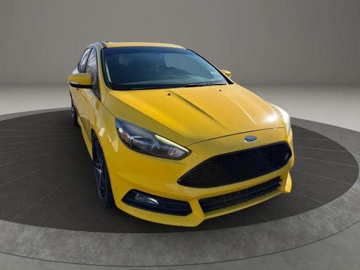 2017 Ford Focus ST 