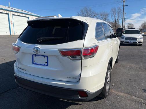 2014 Toyota Highlander LE Plus