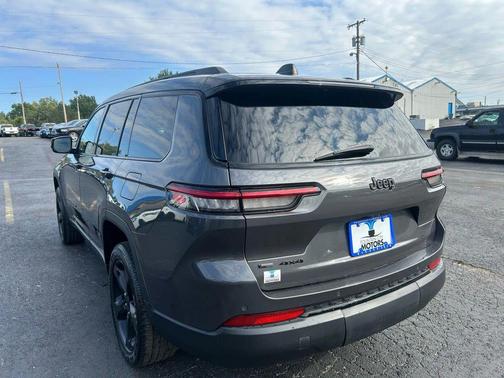 2022 Jeep Grand Cherokee L Altitude