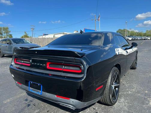 2015 Dodge Challenger R/T Plus