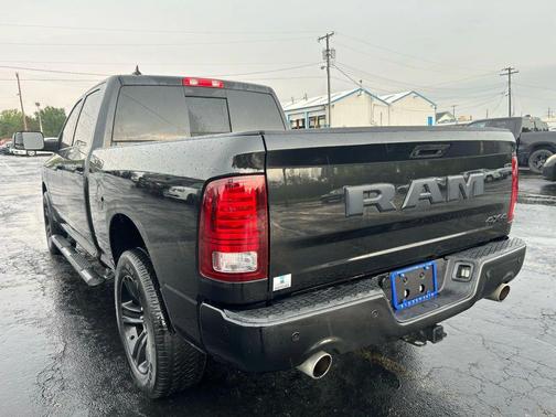 2018 RAM 1500 Night Crew Cab 4x4 6'4' Box