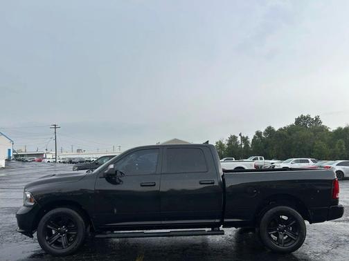 2018 RAM 1500 Night Crew Cab 4x4 6'4' Box