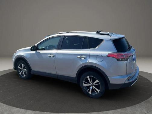 Silver Sky Metallic 2016 Toyota RAV4 XLE