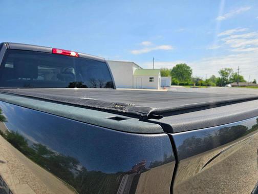 Granite Crystal Metallic Clearcoat 2018 RAM 2500 Tradesman Crew Cab 4x4 6'4' Box