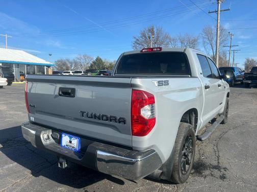 2018 Toyota Tundra SR5