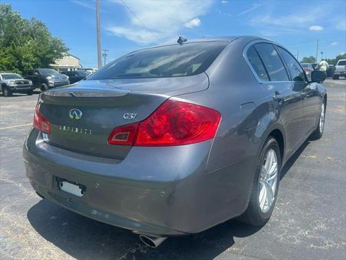 2011 INFINITI G37 Journey