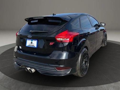 2016 Ford Focus ST 