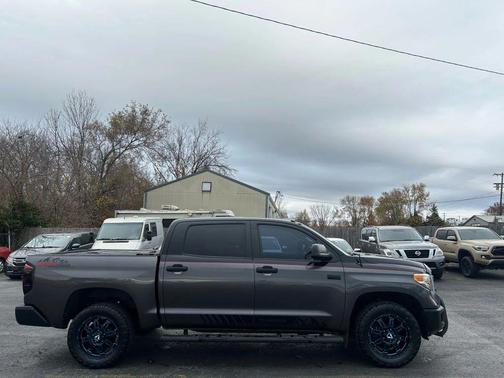 2016 Toyota Tundra SR5