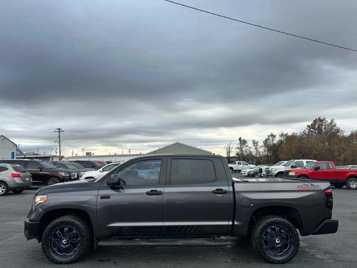 2016 Toyota Tundra SR5