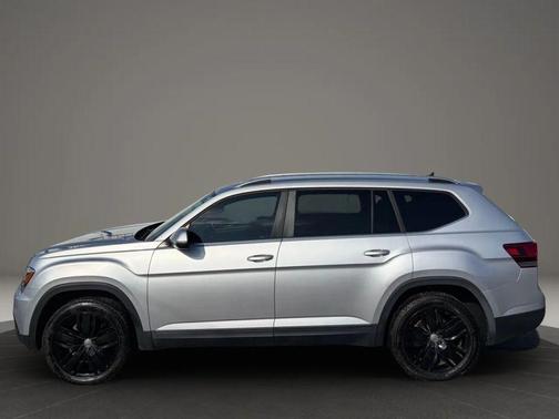 2018 Volkswagen Atlas SE 4Motion w/Tech Pkg Sport Utility 4D