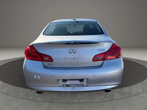 2015 INFINITI Q40 Base