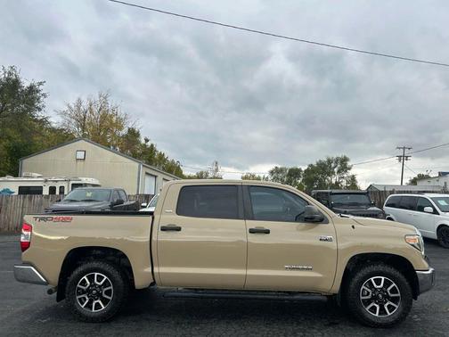 2018 Toyota Tundra SR5