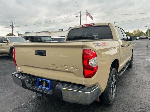 2018 Toyota Tundra SR5