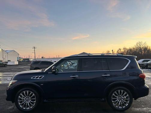 2016 INFINITI QX80 Base
